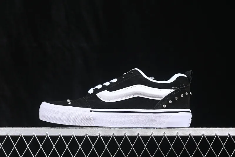 All categories Vans Vans series Vans Low Vans Knu Skool Vans low-top casual skateboard shoes VN0009QC65BT1